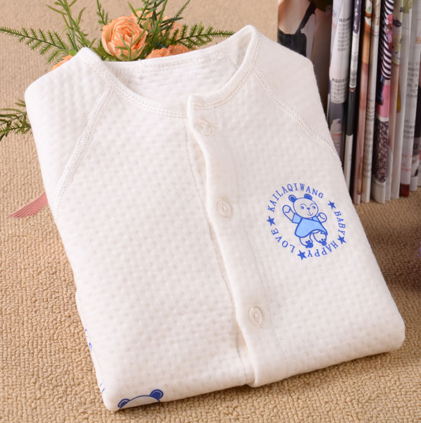 凱拉旗王乳白色長(zhǎng)袖上衣