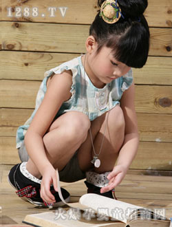 谷子屋淺色花格上衣