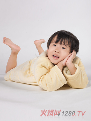 卓兒秋冬天鵝絨寶寶睡袍